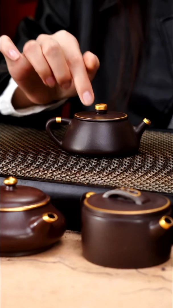 茶壶紫砂四号井茄皮紫泥描金平盖石瓢120cc
