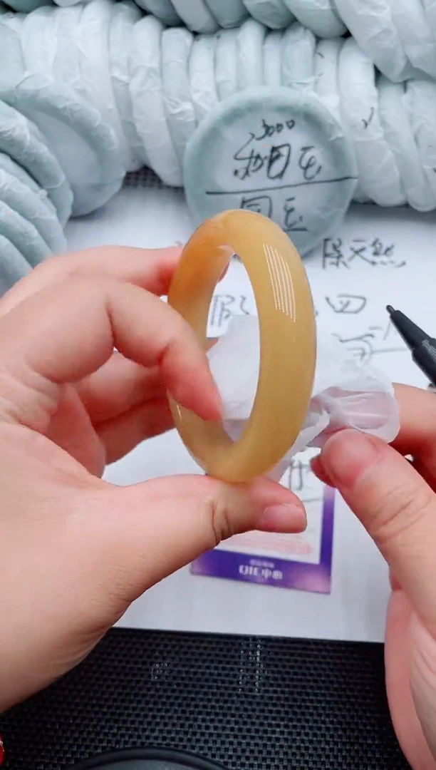 石英质玉手镯未镶嵌B138-55-56