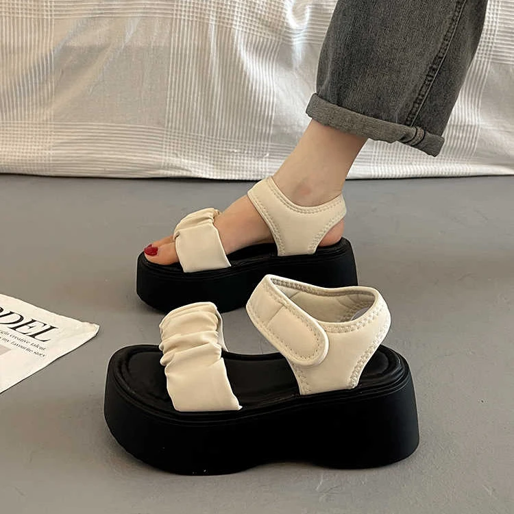 啄木鸟配裙子超火厚底凉鞋女夏季外穿2025新款法式气质百搭坡跟鞋