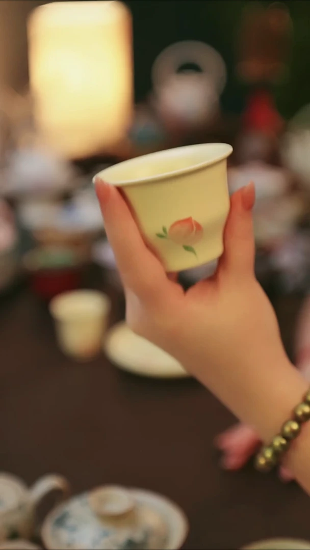 青云茶斋陶瓷茶具桃子竹节杯