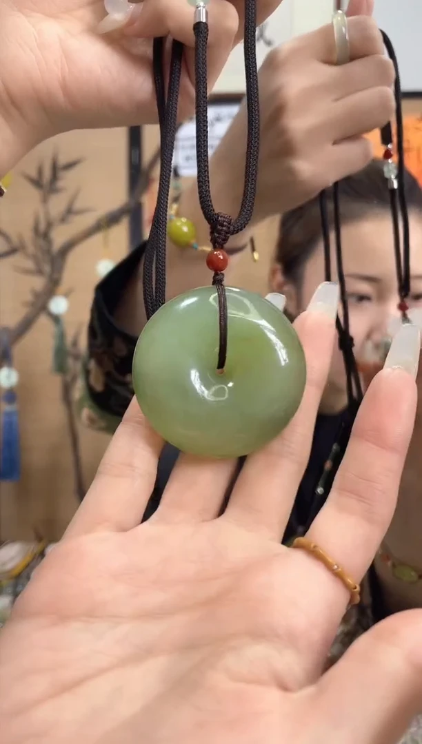 【闪购商品】岫玉吊坠未镶嵌多样性发货其中发一