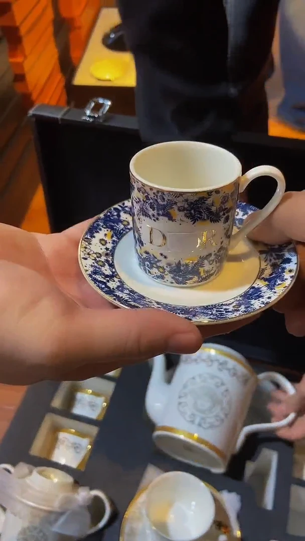 【闪购商品】鸿辉家品牌瓷器，京东包邮！