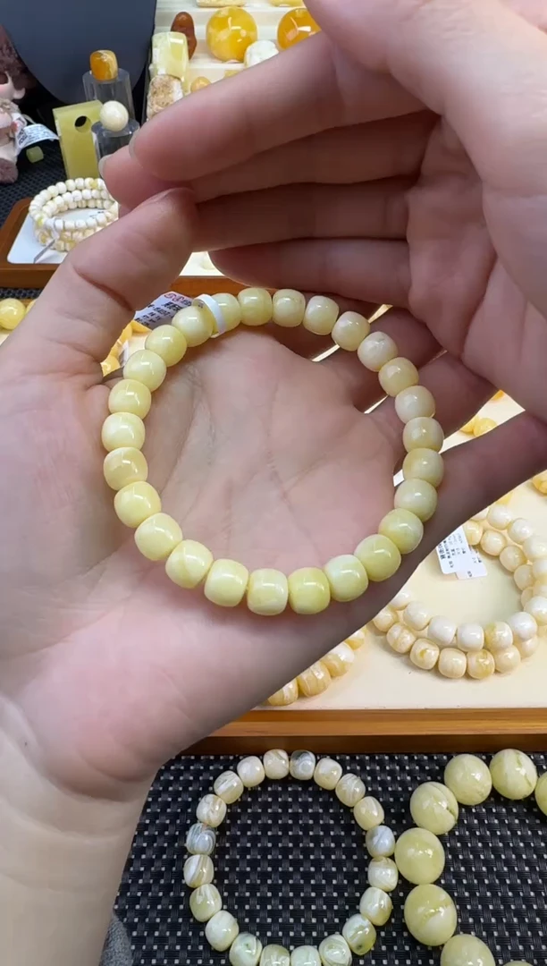 裸石琥珀未镶嵌宝衡  钟爱 奶浓白花 8mm