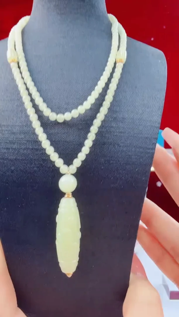 18K金镶嵌和田玉挂件闪购 新疆和田玉甘黄九眼（18k金配饰）