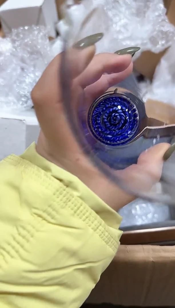 蓝凤尾无耳公道