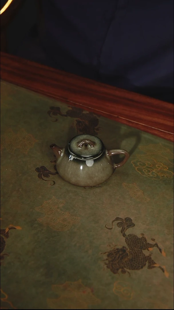 【览古雅韵】铁胎壶