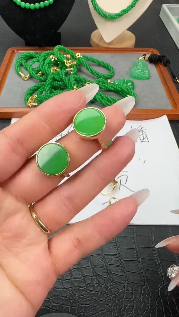 未镶嵌翡翠耳饰无事牌开口戒