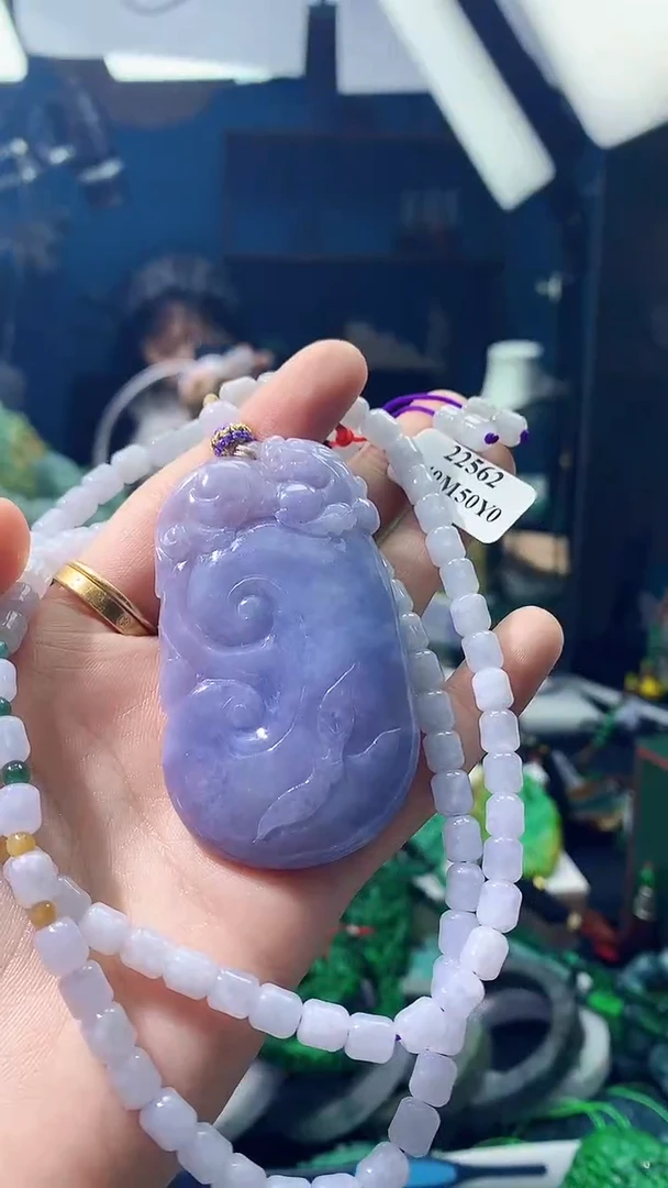 颈饰未镶嵌翡翠银***姐天然缅甸翡翠a货