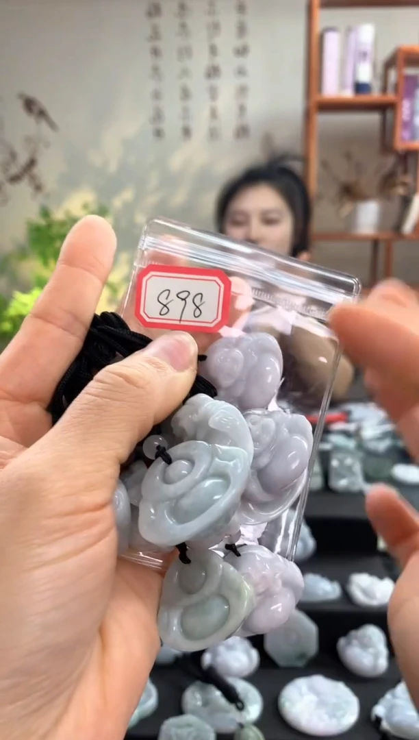 【闪购商品】翡翠颈饰未镶嵌佛公898多样性发一件