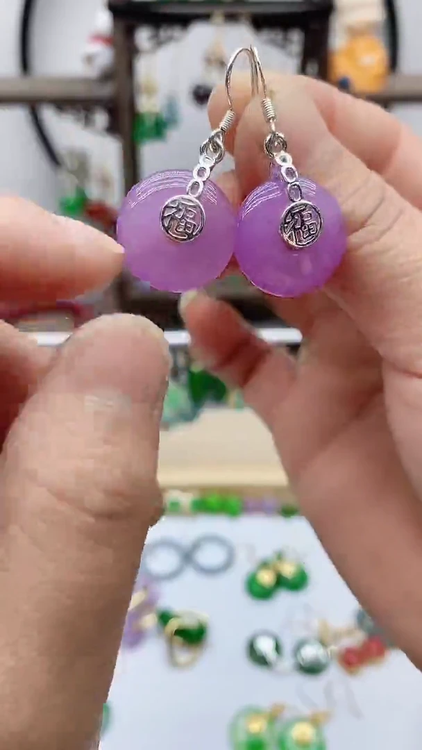 未镶嵌石英质玉（天山翠）耳饰205