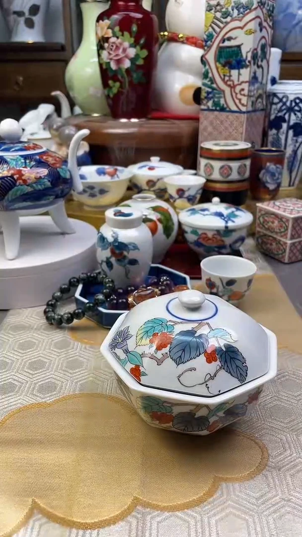 【闪购商品】盘弥右卫门内外绘盖罐