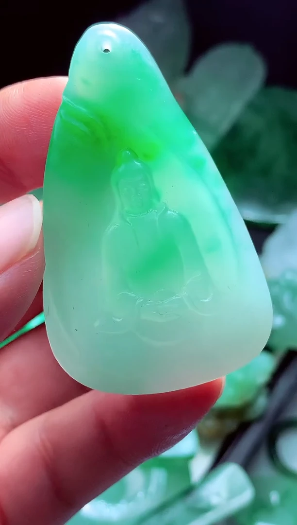 未镶嵌定制翡翠执**?翡翠毛货定制