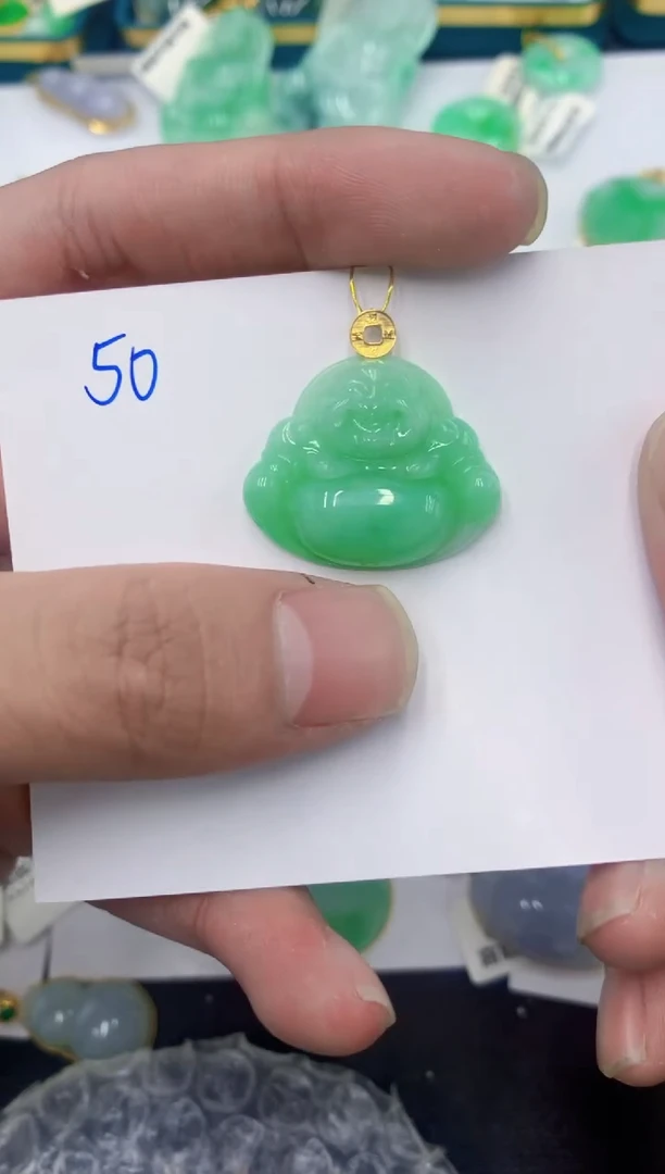 颈饰18K金镶嵌翡翠11111