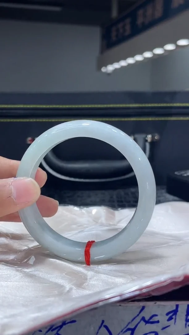未镶嵌手镯翡翠4