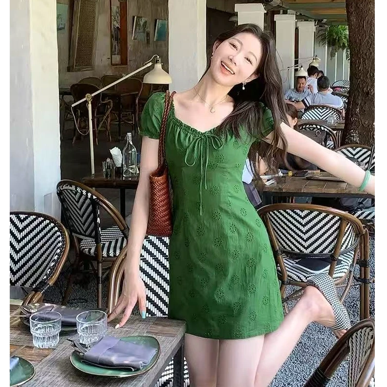 复古桃心领抽绳泡泡短袖连衣裙女轻熟气质时尚小众修身显瘦短裙子