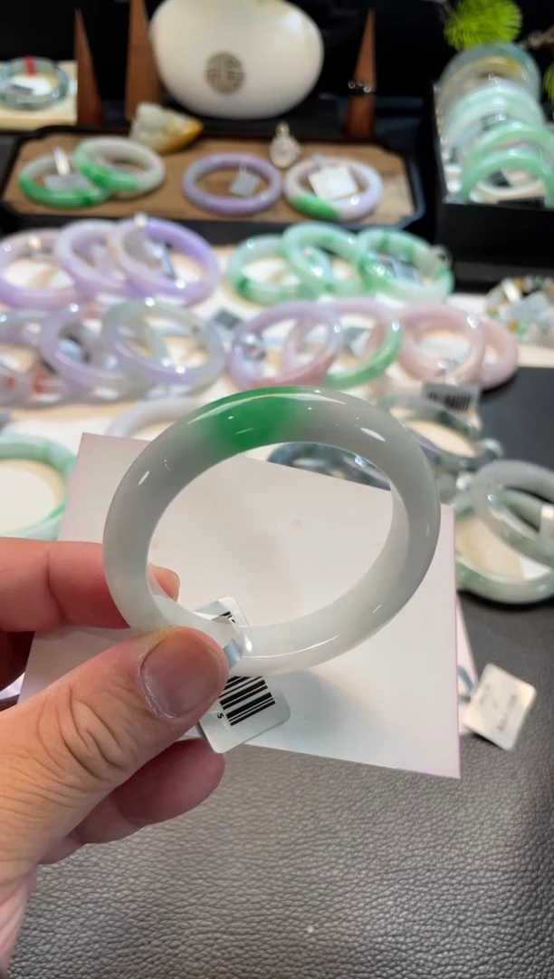 未镶嵌手镯翡翠54号链接 有纹 51.5正圈