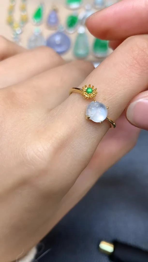 18K金镶嵌戒指翡翠貔貅【无服务费