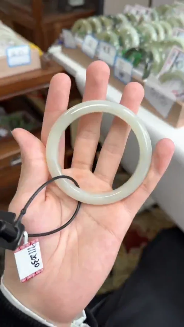 未镶嵌手镯和田玉57