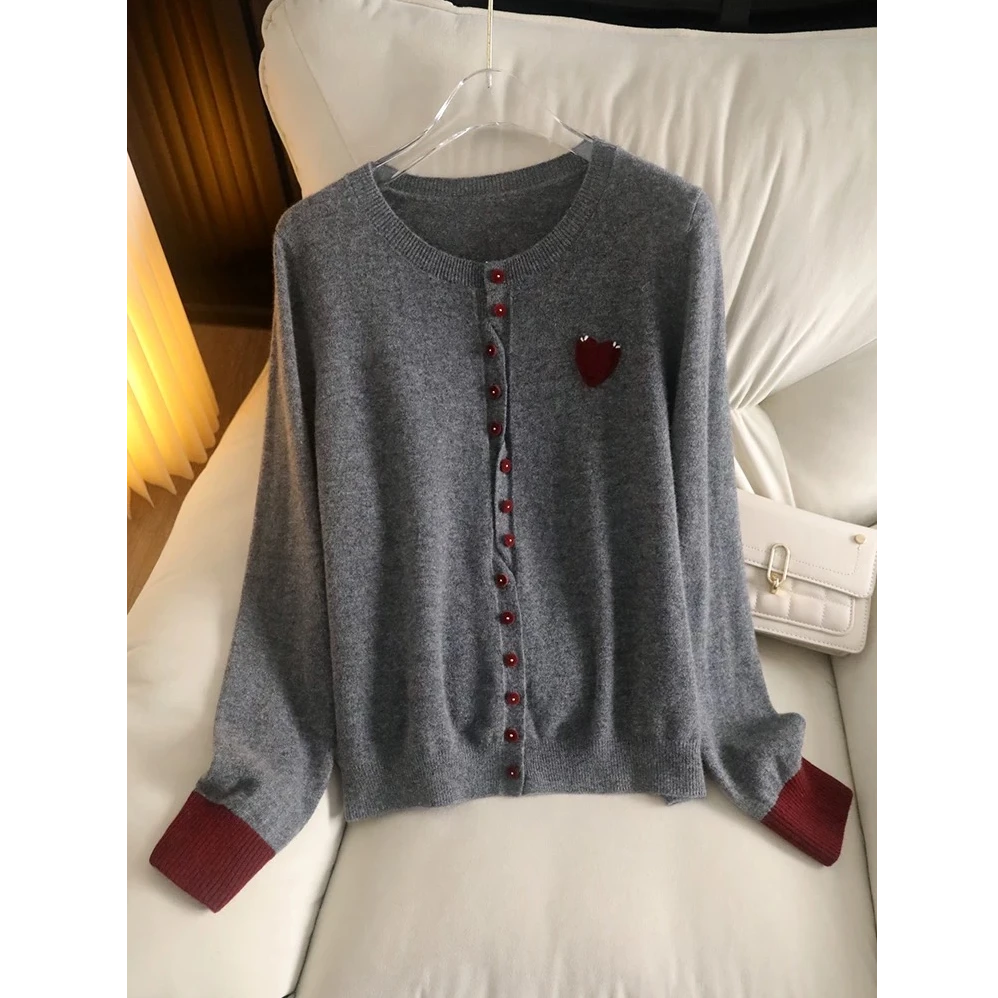 2011【胸口立体小爱心丝绒扣开衫】秋冬新款气质女士针织衫外穿上衣