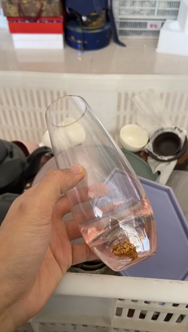 无运费险有瑕疵的摄影的产品有使用过的痕迹有点脏介意勿拍