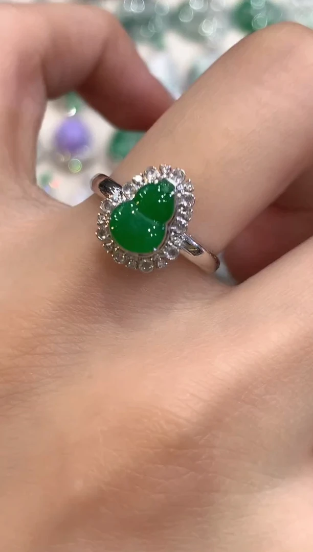 18K金镶嵌戒指翡翠a61