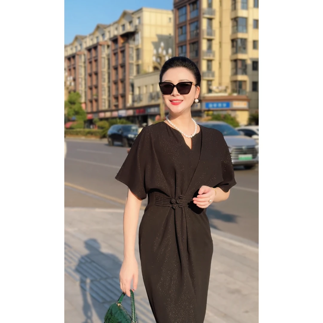 【咪唐的妈咪】黑色醋酸亮丝盘扣连衣裙2025-6A