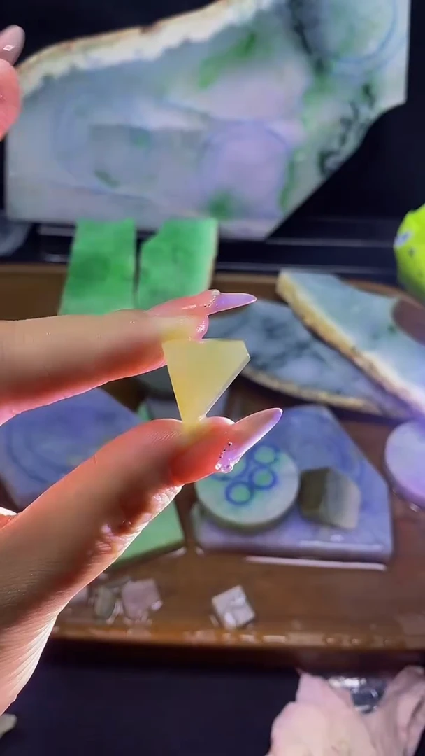 翡翠裸石天然缅甸翡翠a货
