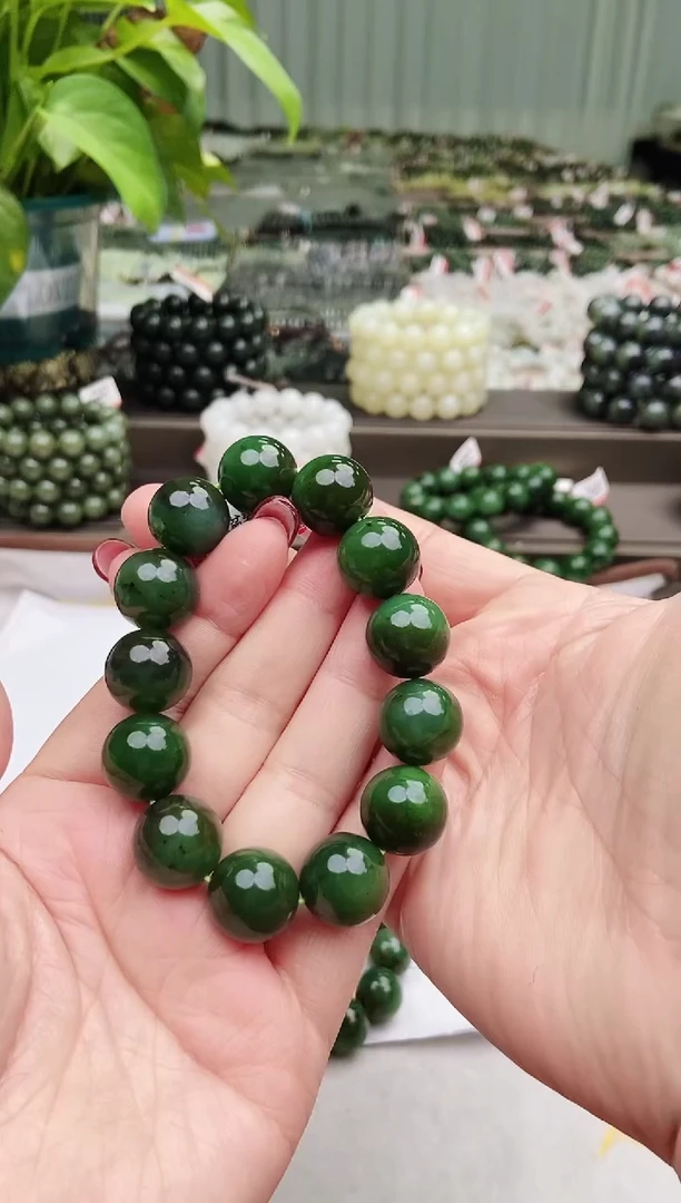 【闪购商品】和田玉手串未镶嵌纯天然和田玉俄阳绿带糖16