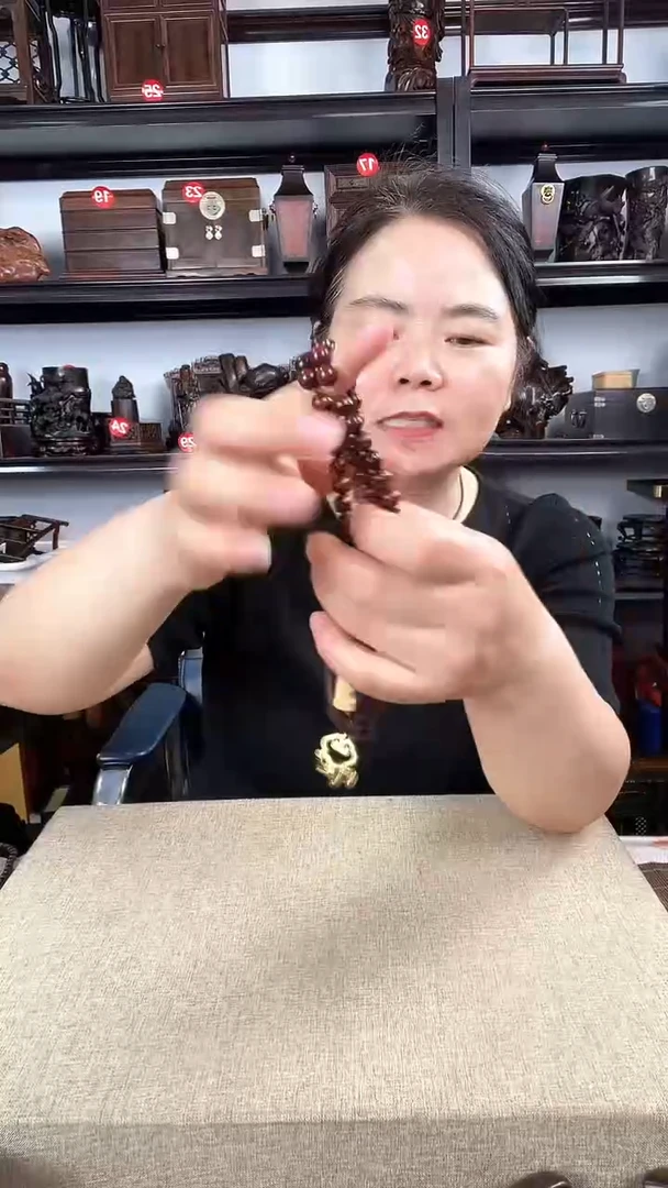 木宝宝佛老李红木工艺品