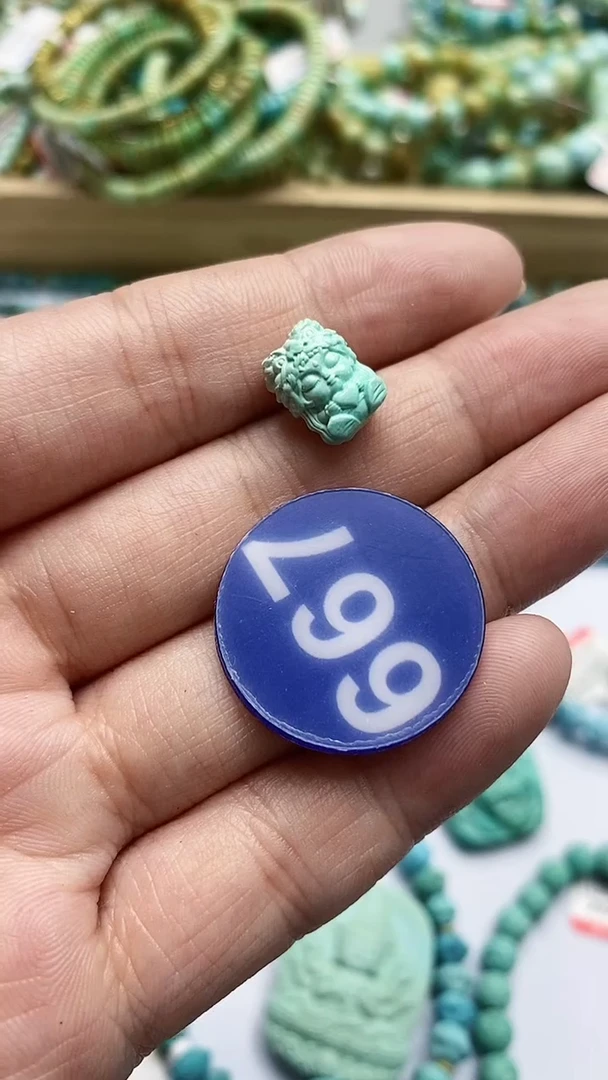 【闪购商品】绿松石雕刻件未镶嵌667