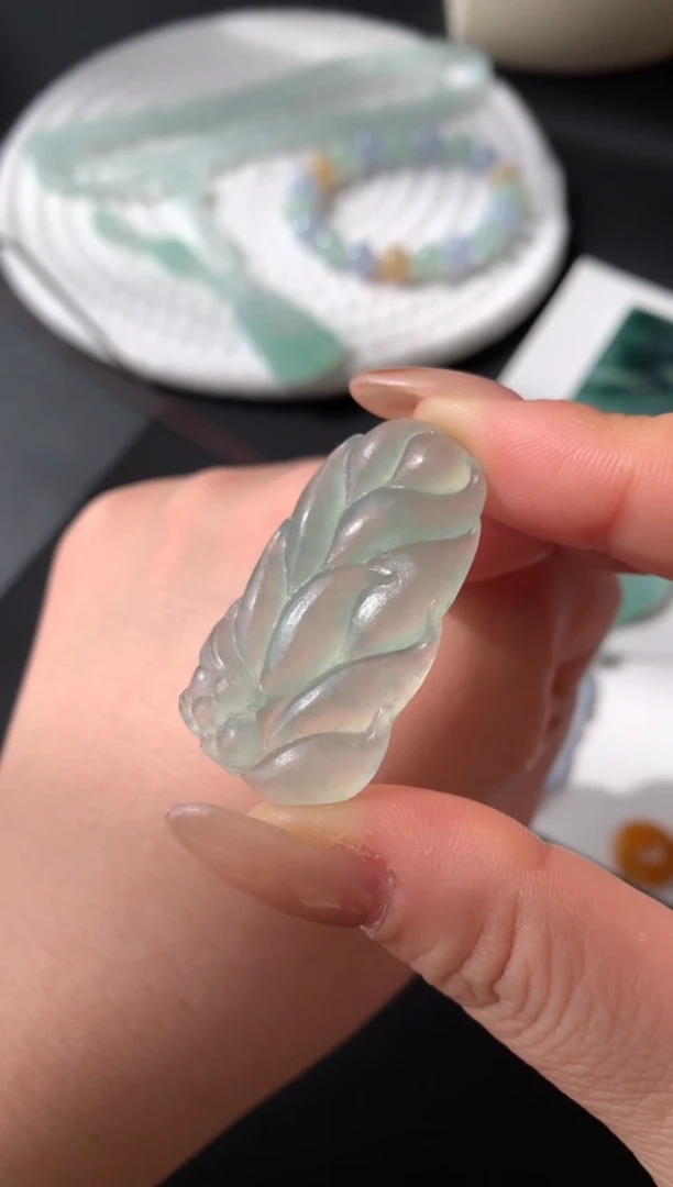 未镶嵌定制翡翠尺寸30.8*20.8*5.5