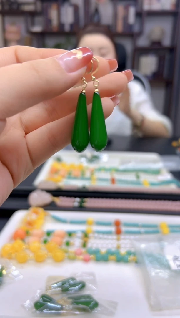 【闪购商品】和田玉（碧玉）耳饰14K金镶嵌E74