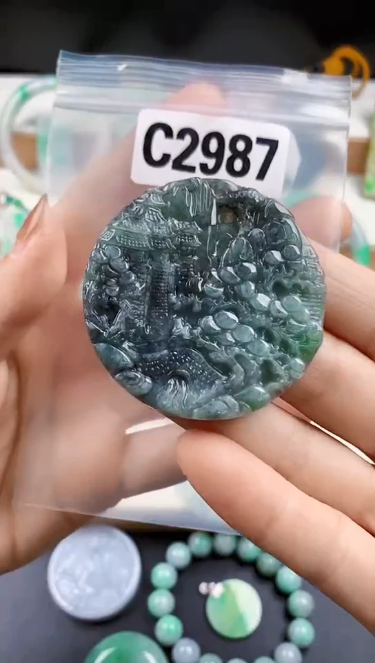 颈饰未镶嵌翡翠天然翡翠吊坠挂件
