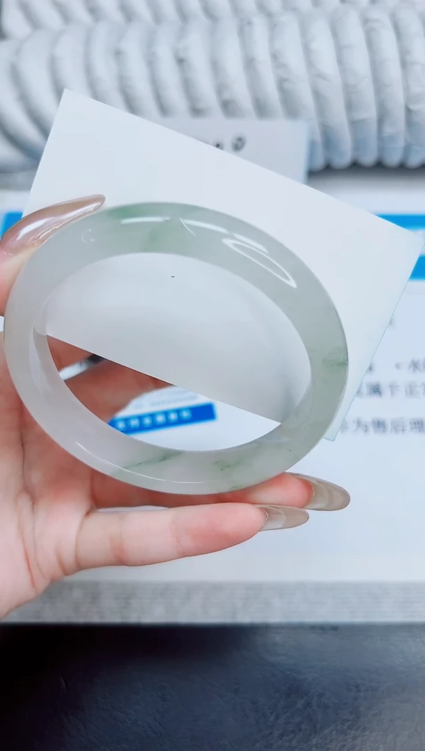 未镶嵌手镯石英质玉80/61.8