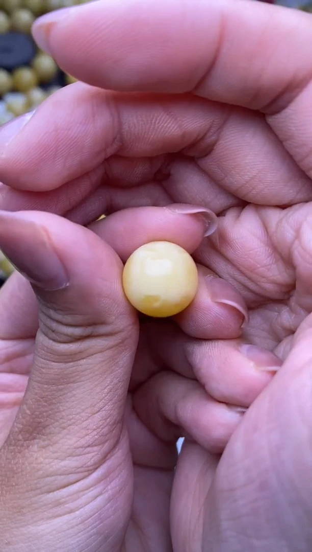 裸石琥珀未镶嵌大小姐珠宝7