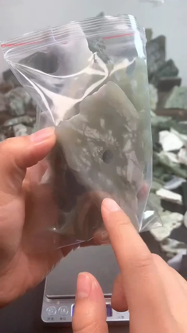 未镶嵌和田玉摆件7