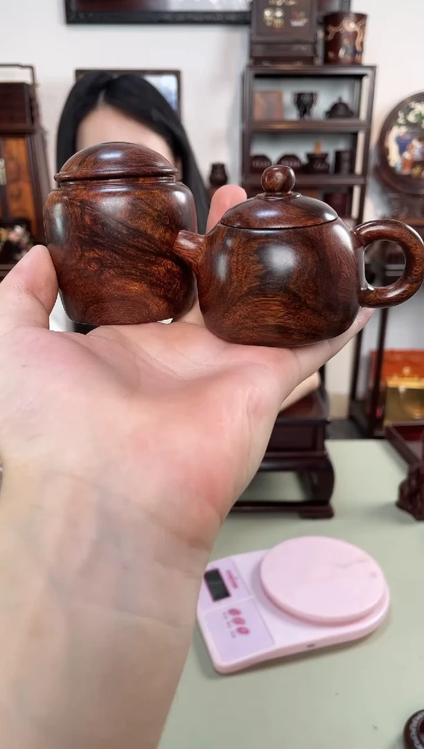 香枝木类成套家具S****_越黄手把件两个