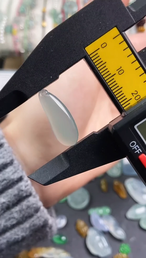 【闪购商品】翡翠吊坠(不含链)未镶嵌福瓜