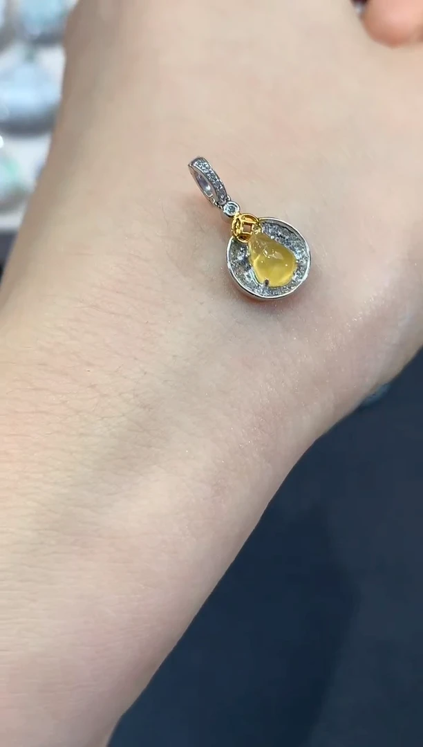 吊坠(不含链)18K金镶嵌翡翠B3