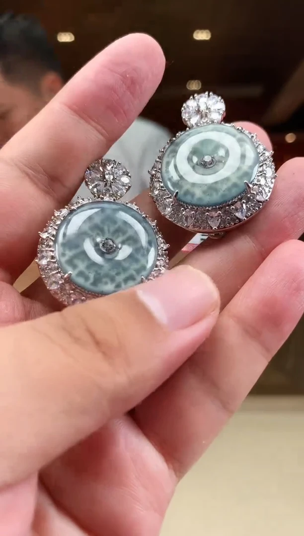 【闪购商品】翡翠颈饰未镶嵌多样性发货（只发一件) *d41
