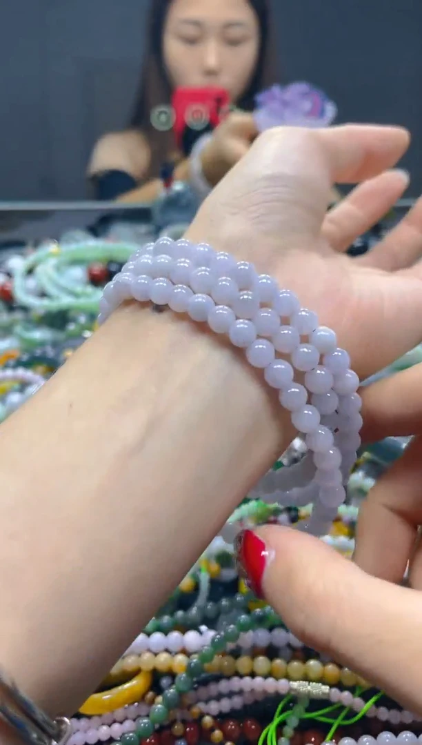 颈饰未镶嵌翡翠5MM/T/翡翠A货，一件也是批发价