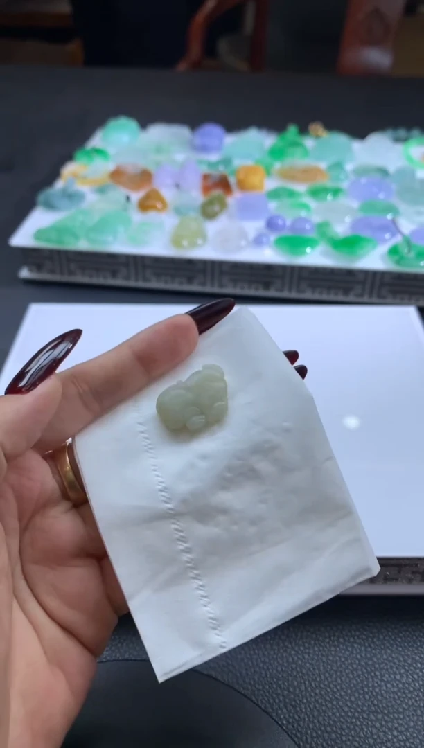 【闪购商品】定制翡翠未镶嵌翡翠