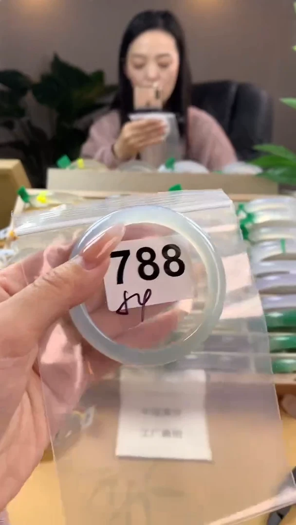 【闪购商品】玛瑙/玉髓手镯未镶嵌788