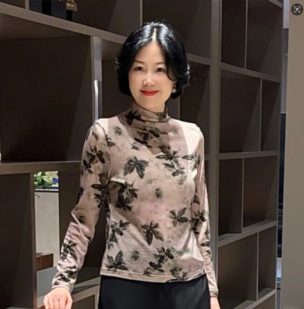 时尚百搭绵羊毛女士上衣8007-37