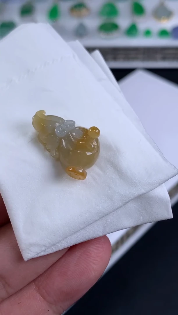 未镶嵌定制翡翠木*枭翡翠