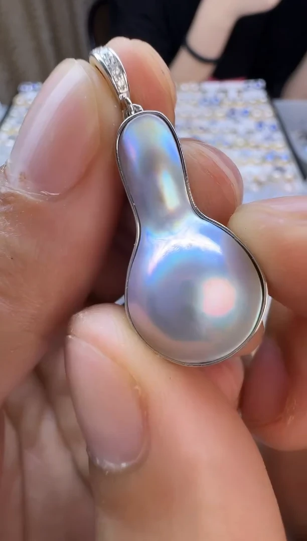 银S925镶嵌拼合珍珠（马贝珠）颈饰马贝吊坠