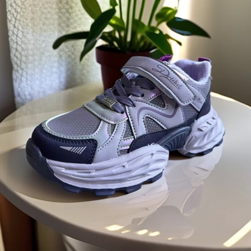 男童女童儿童软底运动鞋2024冬季加绒新款防滑减震加绒二棉老爹鞋