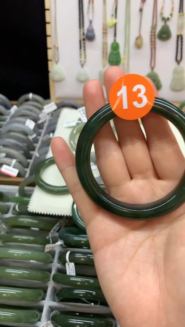 未镶嵌手镯和田玉飞*虎手镯3