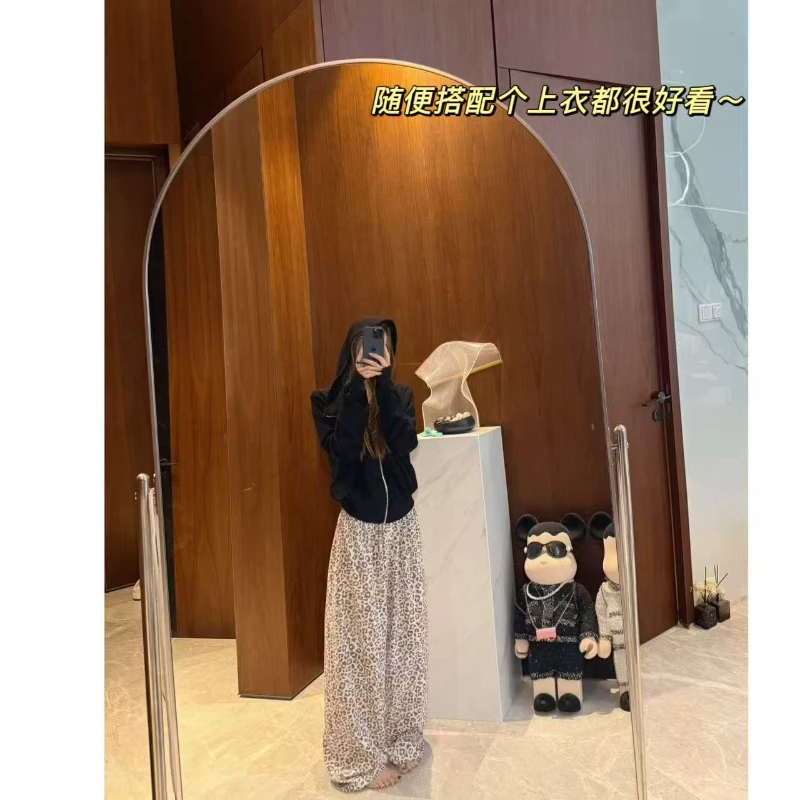 徐秋阳   人手买N条的卡通遛弯裤  秋季新款百搭时尚显瘦休闲裤