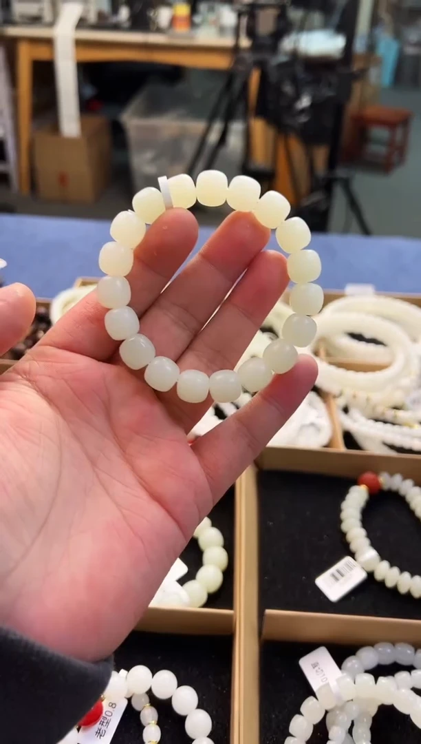 未镶嵌手串和田玉12+